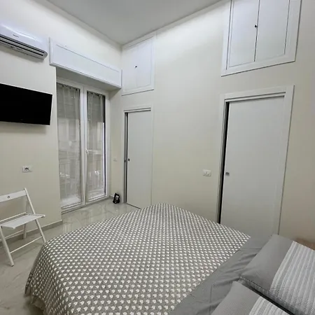 아파트 Brancaccio's House 2 0 *